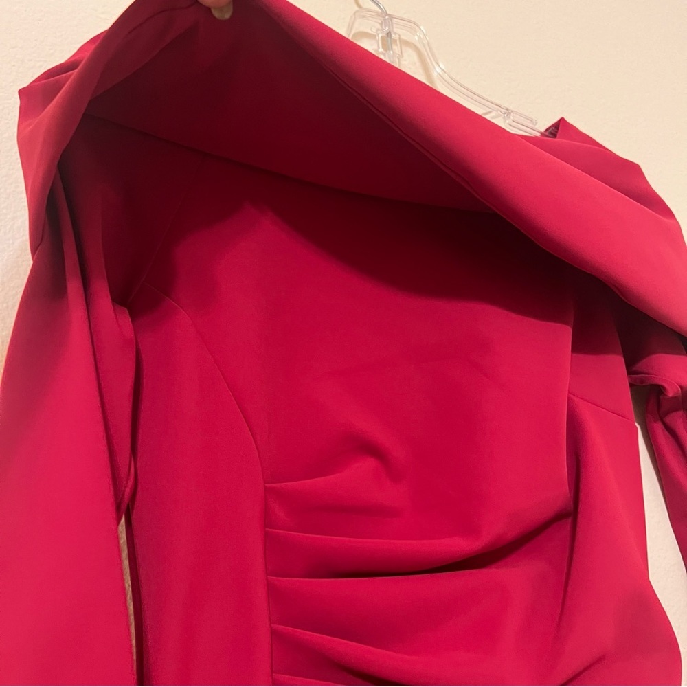 SOLD ♥️ CHIARA BONI LA PETITE ROBE Red Off-the-Shoulder Portrait Dress - Picture 7 of 8